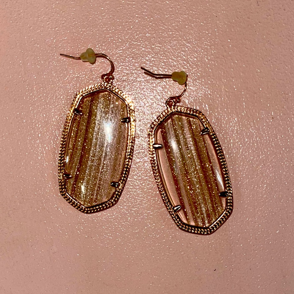 Kendra Scott Danielle earrings